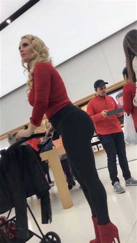 hot mom with big booty